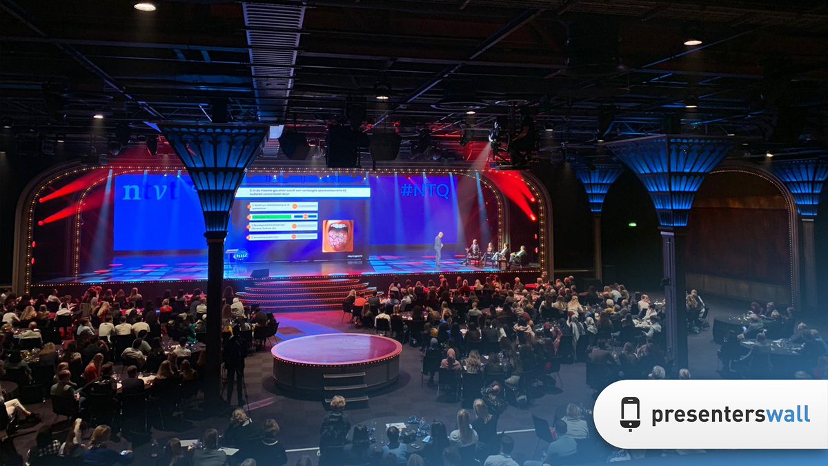 PresentersWall's tweet photo. Wie is de beste Tandheelkunde-kenner van Nederland? Tijdens de Nationale Tandheelkunde Quiz 2018 werd in Studio 21, onder leiding van Quizmaster Philip Freriks, gestreden om deze felbegeerde titel! Wij waren erbij :) https://t.co/NXnppH1Qux