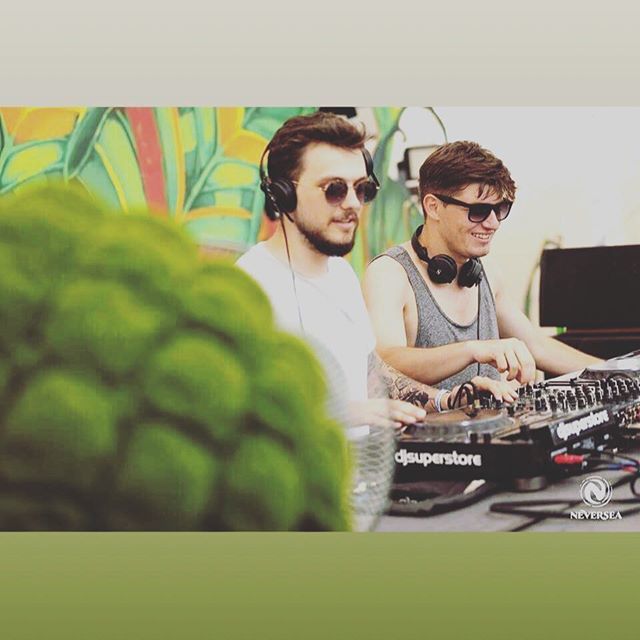 brossbaros's tweet photo. 🎧 💿🎛🎚🎚🎛📀 🎧B2B with my homie @adrienmusicro this #Friday for our special #Deep in the #Grass #event #bucharest #night #parties #deephouse #deepdreamer #dhb #brosski https://t.co/MyoWXifHxe https://t.co/DzKBQmWdTK