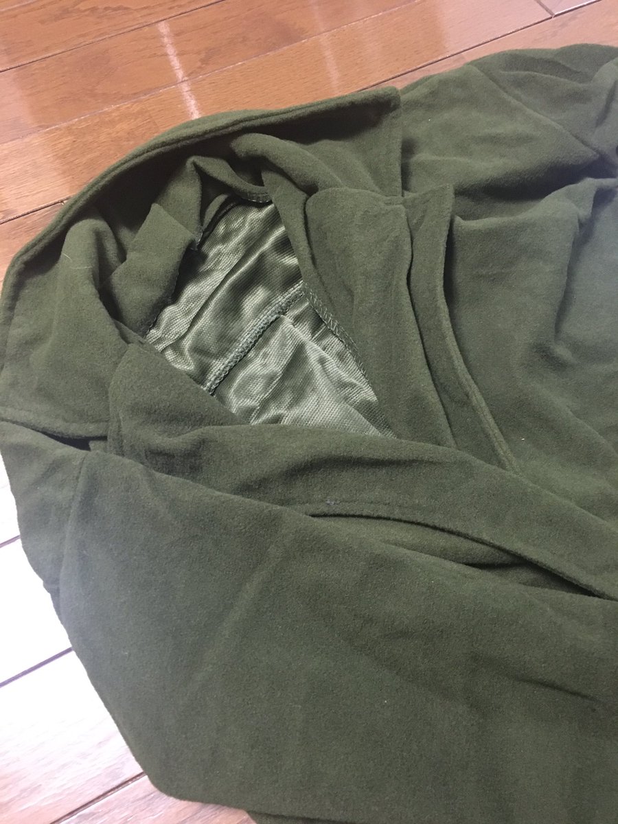 UMECHAN0809's tweet photo. えっ全く違うのに返品出来ないとか詐欺レベル😱長さも全く違うし、生地感も見本と違う。。実際はフリースみたいな生地。わ左右非対称。。メールの日本語も変。。消費者センターとかに言ったら、なんとかなるのかな。。
#BCstyle
#BCstyle詐欺
#ネット通販詐欺 https://t.co/BA8ik3nsGK