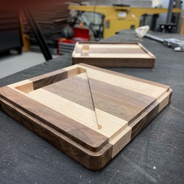 WinstonMakes's tweet photo. Dialed in the fit a few thou at a time... #Carbide3D #Shapeoko #CNC #DIY #Maker #instamachinist #Woodworking #Fusion360 #cncowners #cncmachining #digitalfabrication #machineshopofhorrors #MakingItAcrossAmerica #Roadtrip https://t.co/r0wfsJDnhk https://t.co/0G3rU2FEgo