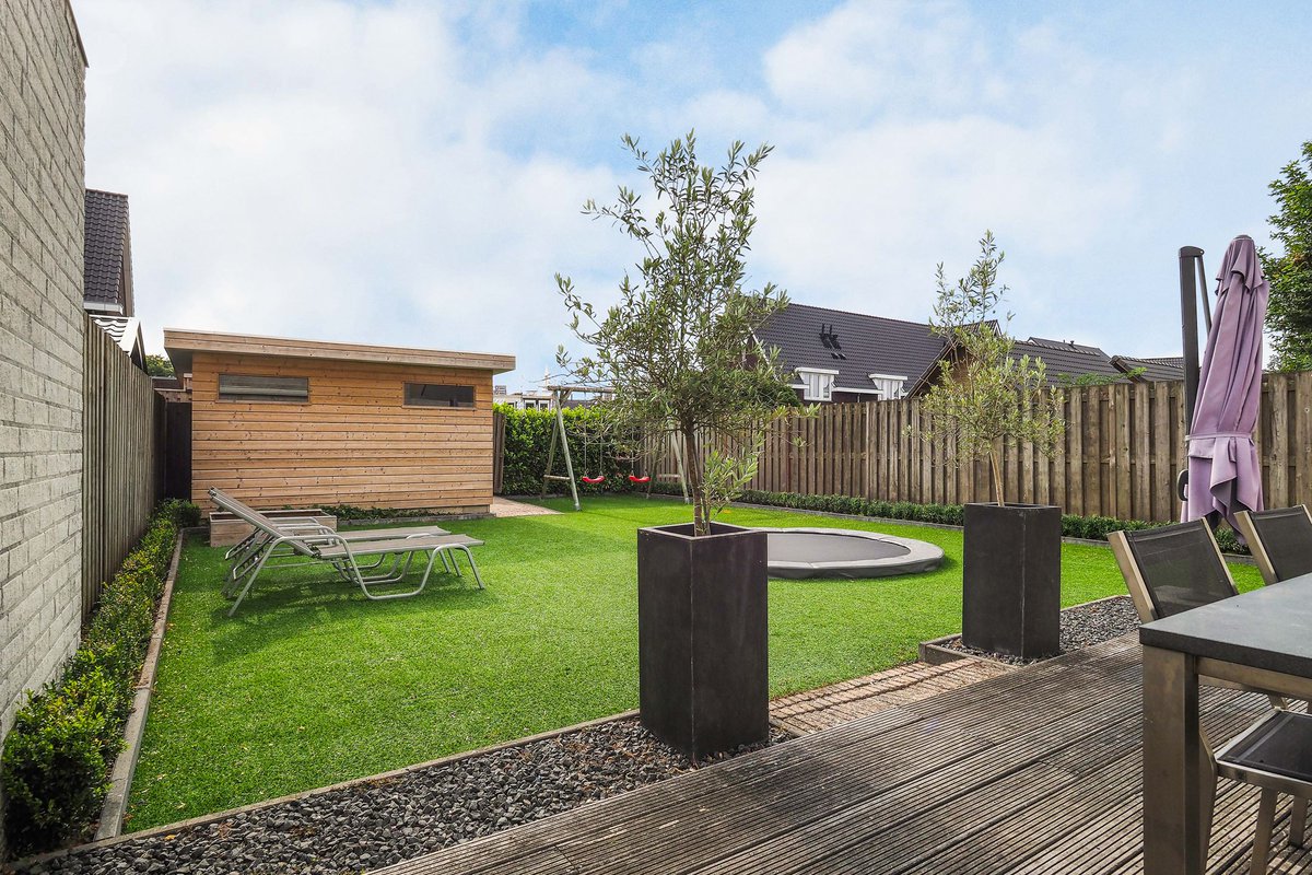 ehgvdh's tweet photo. TE KOOP!! Op zoek naar een sfeervol, huis in op een gewilde locatie? Check dan deze gedetailleerde presentatie met foto's en (360) video impressies van mijn woning op: https://t.co/JtEqU5MX65
Ow ja, als je tijd hebt, deel dit dan even. Super bedankt alvast!!👍
#huistekoop #deurne https://t.co/IUYd2RyO6X