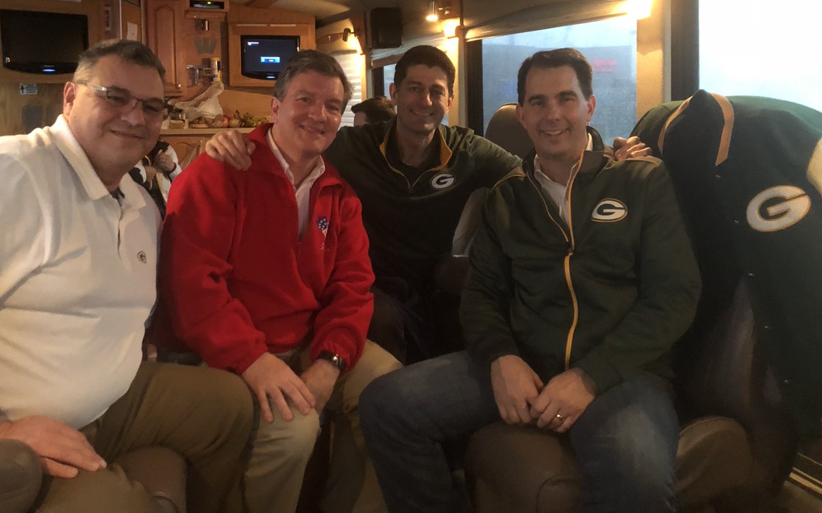 Tough Packers loss last night, but it was a great day on the @WisGOP bus tour with @ScottWalker and Brad Courtney. Feeling lots of momentum down the stretch!