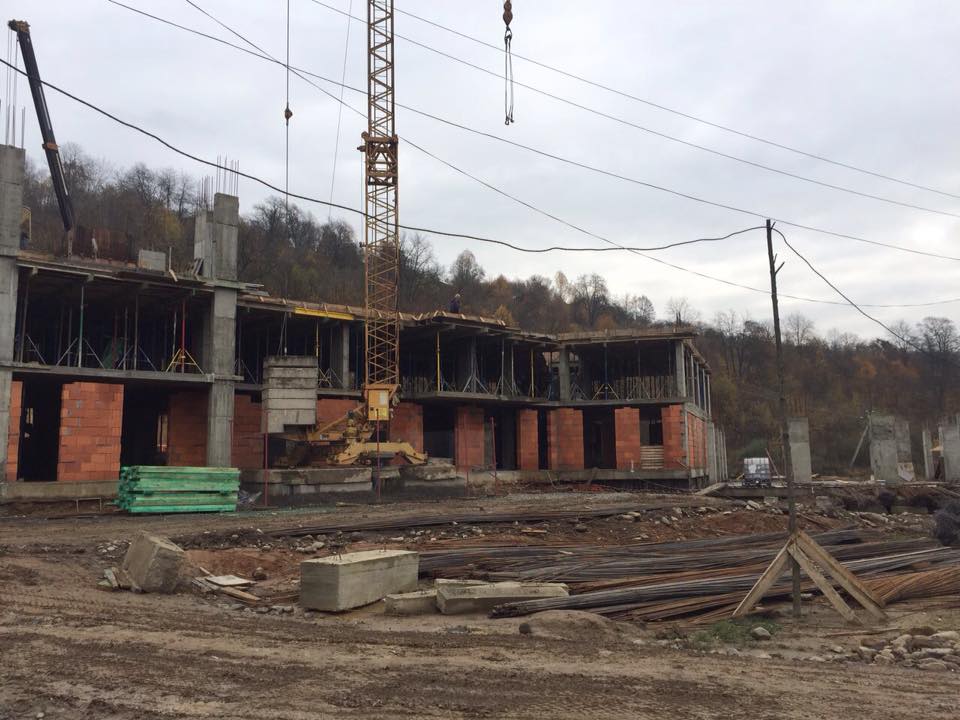 RUmLUtXPkAn6Rgd's tweet photo. Будівництво ЖК "Сонячний квартал"  щодня активніше. На фото нижче Ви можете побачити стан реалізації проекту на  05.11.2018 р. Ми хочемо, щоб наші клієнти володіли актуальною інформацією щодо етапу будівництва, саме тому Ви можете переглядати онлайн на https://t.co/cDzfeKD5oc https://t.co/StOVBav8Ee