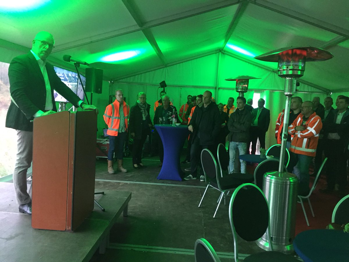 Berthran Selles feliciteert  provincie, BAM en gemeente namens OK Genemuiden met oplevering project N331. Complimenten voor vlotte uitvoering en communicatie, maar “we blijven als ondernemerskring de doorstroom van Genemuiden naar Zwolle nauwlettend in de gaten houden!”