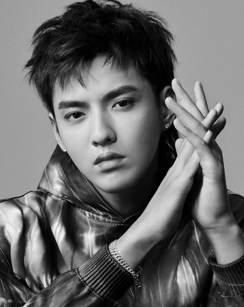  Happy birthday ,Kris Wu. 