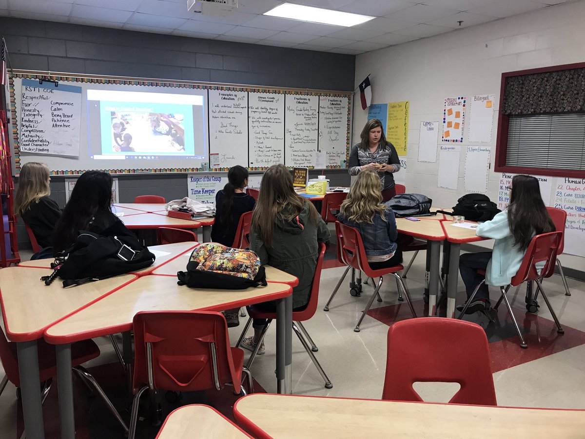 MrsBayHill's tweet image. When you use the #rightpeople to train the #rightthings using the #rightresources,the #rightway, the #rightrelationships are built. Thank you @Steph_Morse1984 for joining RST2 again for some great Guided Reading training today!  @SplendoraISD @SplendoraCTE #futureteacher