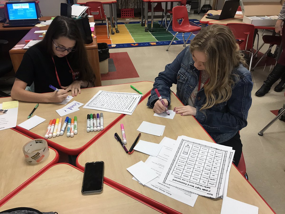 MrsBayHill's tweet image. When you use the #rightpeople to train the #rightthings using the #rightresources,the #rightway, the #rightrelationships are built. Thank you @Steph_Morse1984 for joining RST2 again for some great Guided Reading training today!  @SplendoraISD @SplendoraCTE #futureteacher