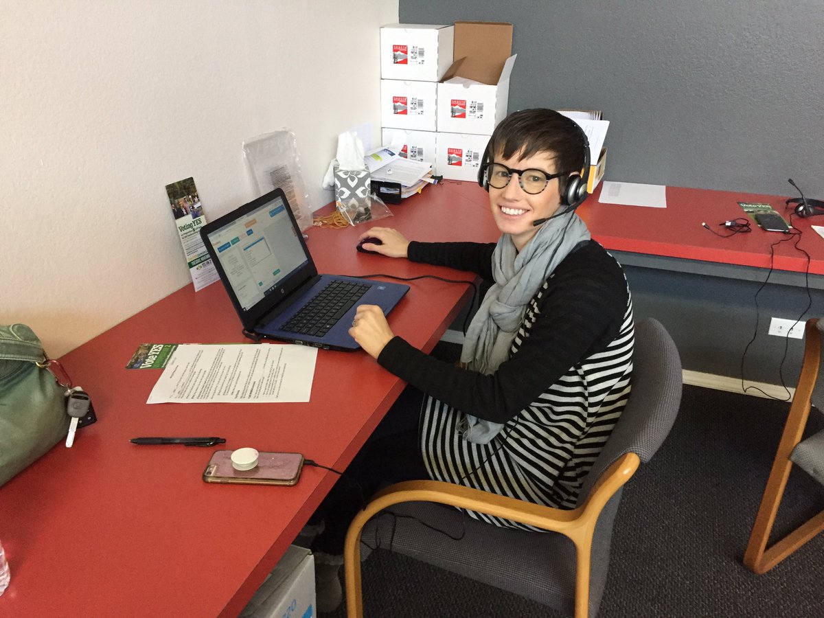 ID4Healthcare's tweet photo. Phones are ringing! Voters are answering! Volunteering could make the difference for thousands of Idahoans who need healthcare. #VoteYESon2 #MedicaidExpansion #idpol https://t.co/jcwhsRfqj4