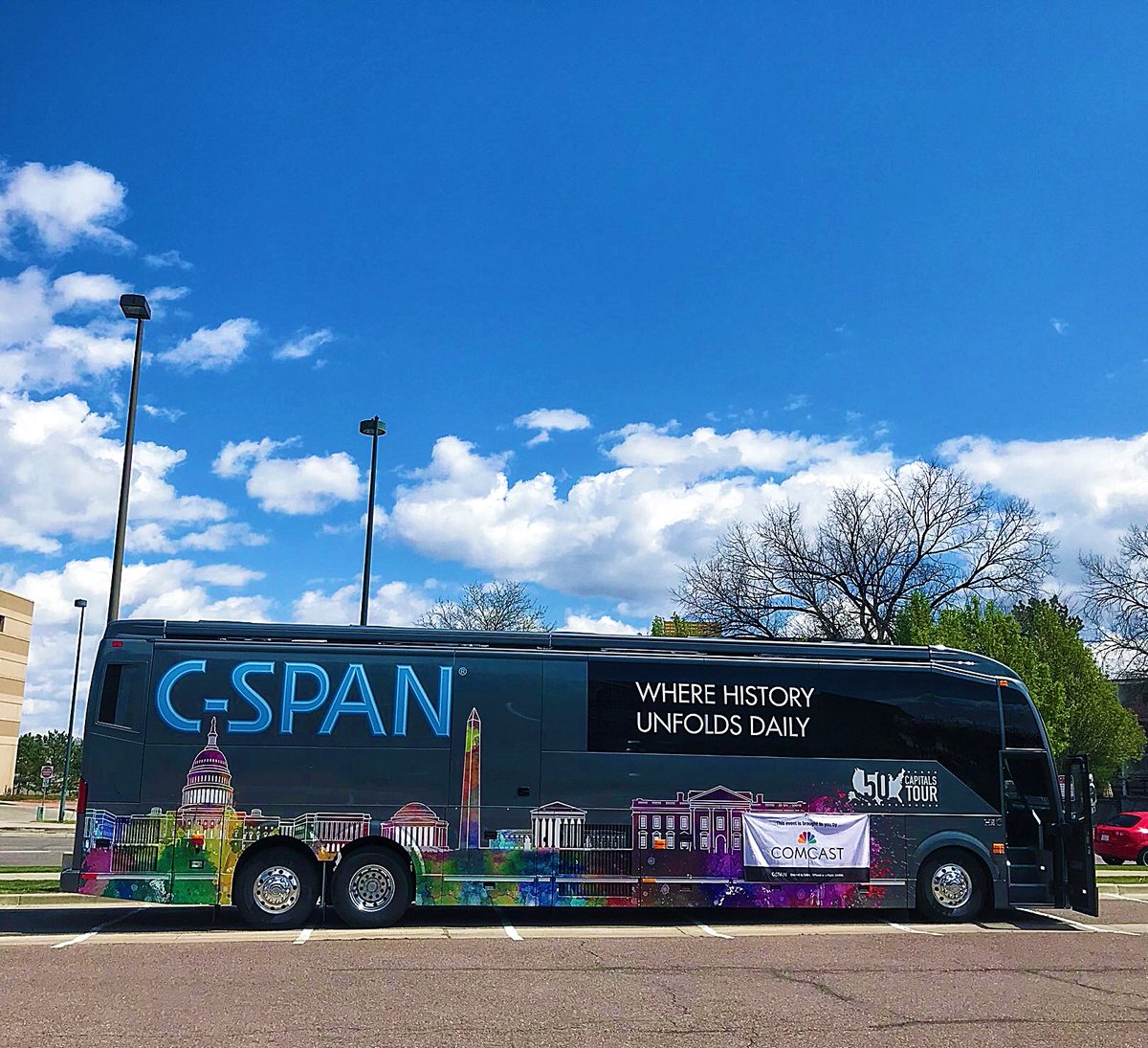 TheCableCenter's tweet image. Congratulations to the @cspanbus on completing its #50CapitalsTour! It's been fun watching the bus make its way all around the country - what a "ride!" It even stopped at The Cable Center and we had the best time aboard. Can't wait for the next tour. #CSPANBusCelebrates25 @cspan