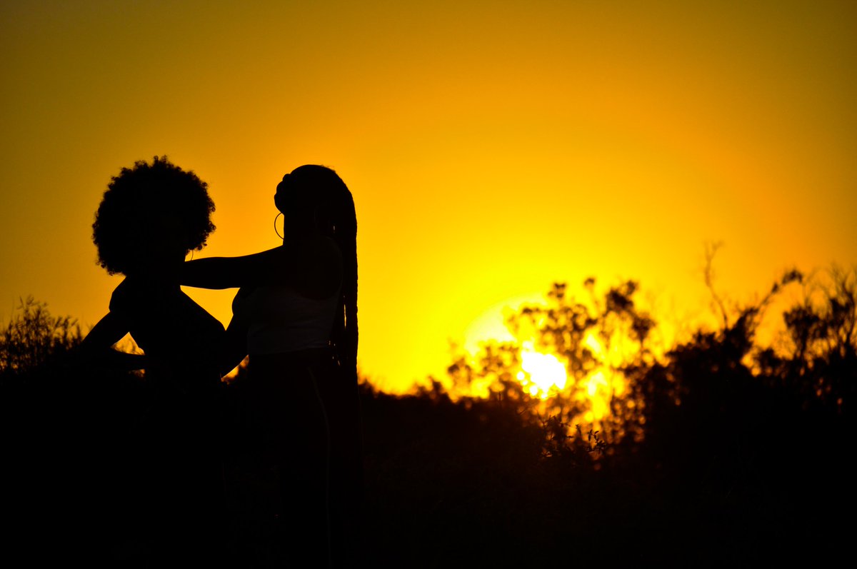 siyamnisi_photo's tweet photo. Black Girl Magic 2
#siyamnisiphotography #photographyislife #sunset #sun #beauty #beyondtheeye #art #artistry #nikon #nikonphotography #girls https://t.co/8ZN6P6ldrM
