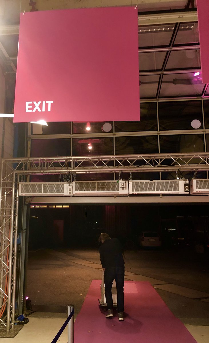 MRontwerp's tweet image. Bye bye @AAFNETHERLANDS #Amsterdam: TY all &amp;amp; special thanks to the team of @deploegh:  #josejonkergouw @Lusette #fritsnolte! 😍 #aafams2018 #artfair #art #kunst #photography #fineartphotography #contemporaryart #mrontwerp #ericawelling