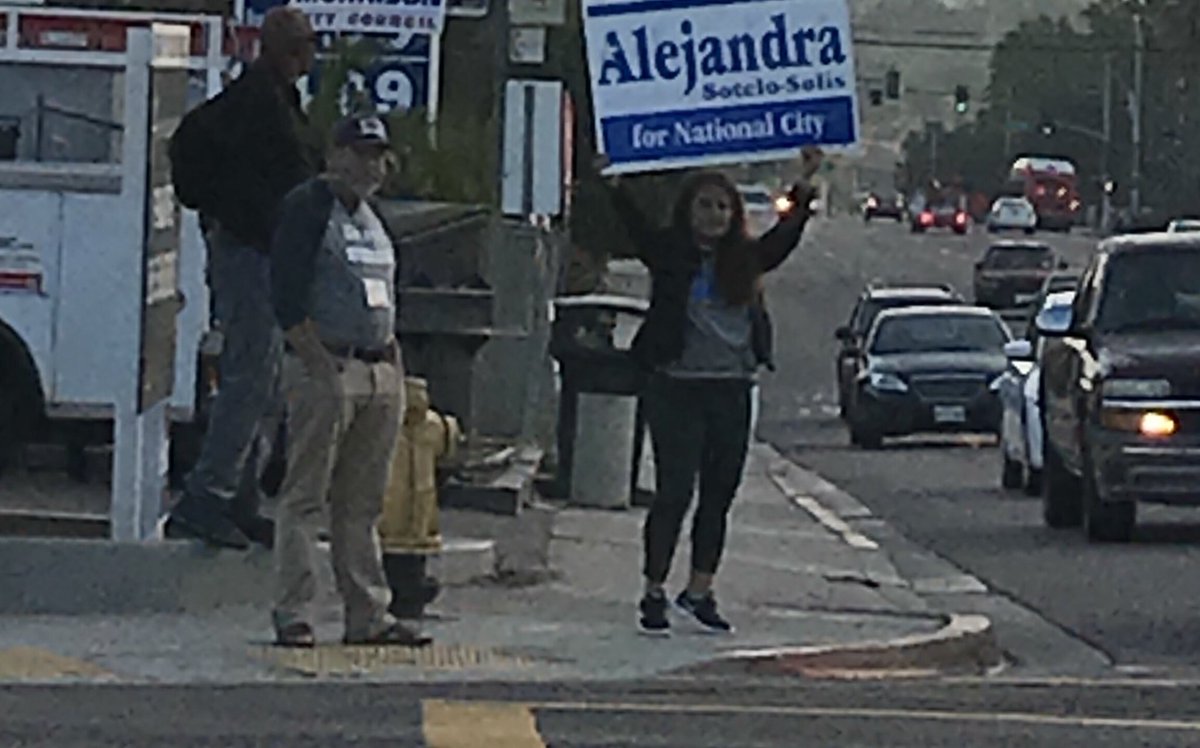 alesotelosolis's tweet photo. Visibility for #NCProgressSlate #TeamAlejandra, #VoteRodriguez &amp; #ReElectMonaRios going strong this morning! #OneMoreDay! 👊🏽❤️ https://t.co/cHCxFNey39