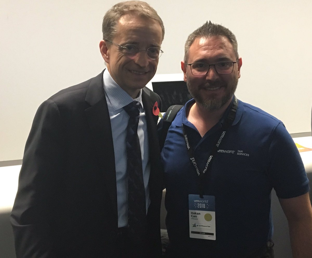 mehmethakancan's tweet image. With our CEO @PGelsinger 😎...#possiblebeginswithtam #vmworld #vmwaretam @VMware @VMwareTAM