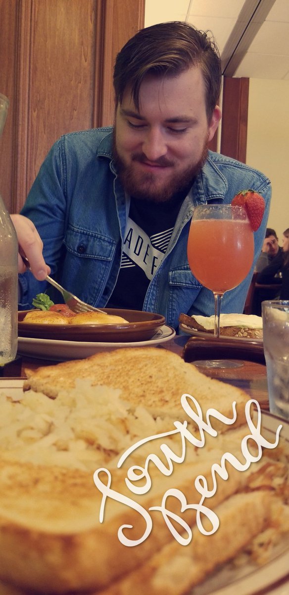 Continuing my thread of looking for someone who looks at me the same way  @Kyle_Bindas looks at his eggs benedict and my Indian food.