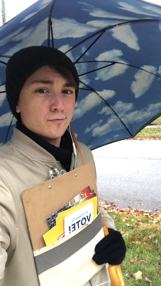 LoganBennett95's tweet image. Rain or shine, on that door-knocking grind! ✊🏼🚪 #BuildItWinIt