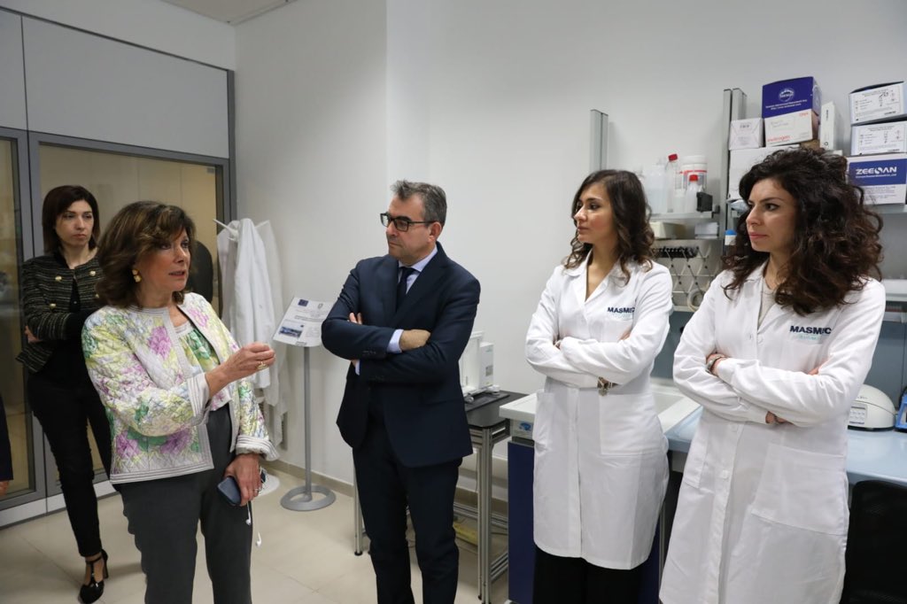 Maria Elisabetta Alberti Casellati (@min_casellati) on Twitter photo A Bari con il Prefetto, Marilisa Magno e con il Presidente di Confindustria Domenico De Bartolomeo, per visitare alcune aziende simbolo dell’eccellenza italiana nel mondo.
#confindustria #puglia #MadeInItaly #5novembre
<a href="/SITAELspa/">SITAEL</a>
<a href="/MasmecBiomed/">Masmec S.p.A. - Biomed division</a>  
<a href="/gtsrail/">GTS RAIL</a>
<a href="/confindustriabb/">Confindustria Ba-Bat</a> A Bari con il Prefetto, Marilisa Magno e con il Presidente di Confindustria Domenico De Bartolomeo, per visitare alcune aziende simbolo dell’eccellenza italiana nel mondo.
#confindustria #puglia #MadeInItaly #5novembre
<a href="/SITAELspa/">SITAEL</a>
<a href="/MasmecBiomed/">Masmec S.p.A. - Biomed division</a>  
<a href="/gtsrail/">GTS RAIL</a>
<a href="/confindustriabb/">Confindustria Ba-Bat</a>