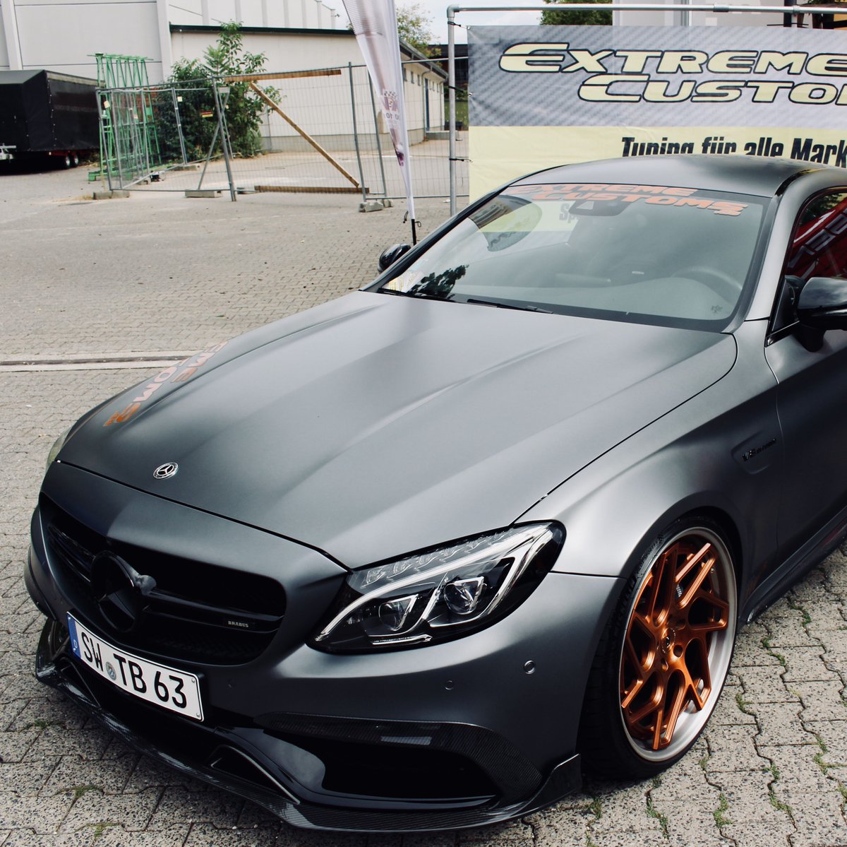 Extrovert rims on the C63S. What do u think? #brabus #brabus650 #c63 #c63s #amg #mercedes #mercedesbenz #sportscar #sportwagen #tuning #carsofinstagram #klassikstadt #carsandcoffee