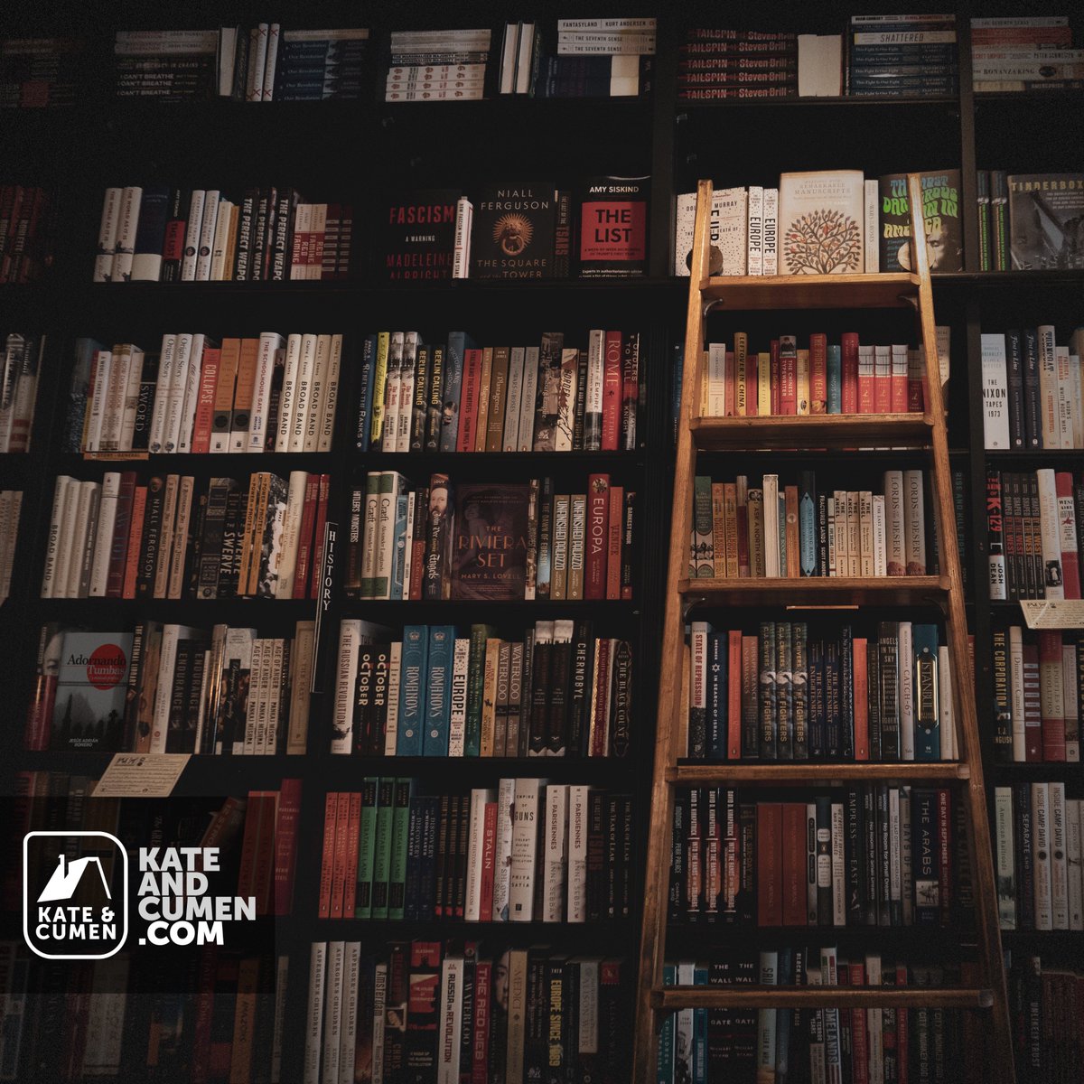 KateAndCumen's tweet photo. Ya lo encontraste? Buscalo en tu librería favorita!
#adornandotumbas #jesusadrianromero #kateancumen 
https://t.co/WUNSOqTUN6 https://t.co/xoxmXuPgKg