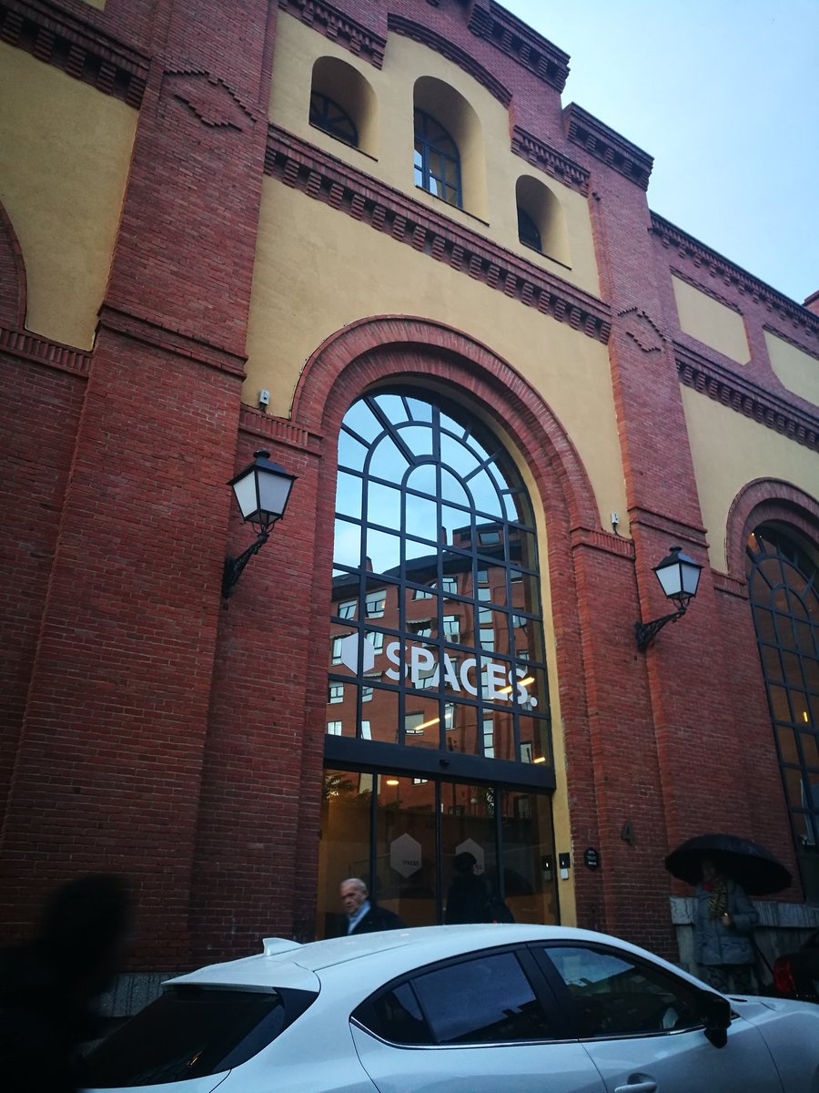 archaeodogs's tweet image. En Programación para Dummies de @KeepCoding_  😱😱 en #SpacesRio @spacesworks 🖥