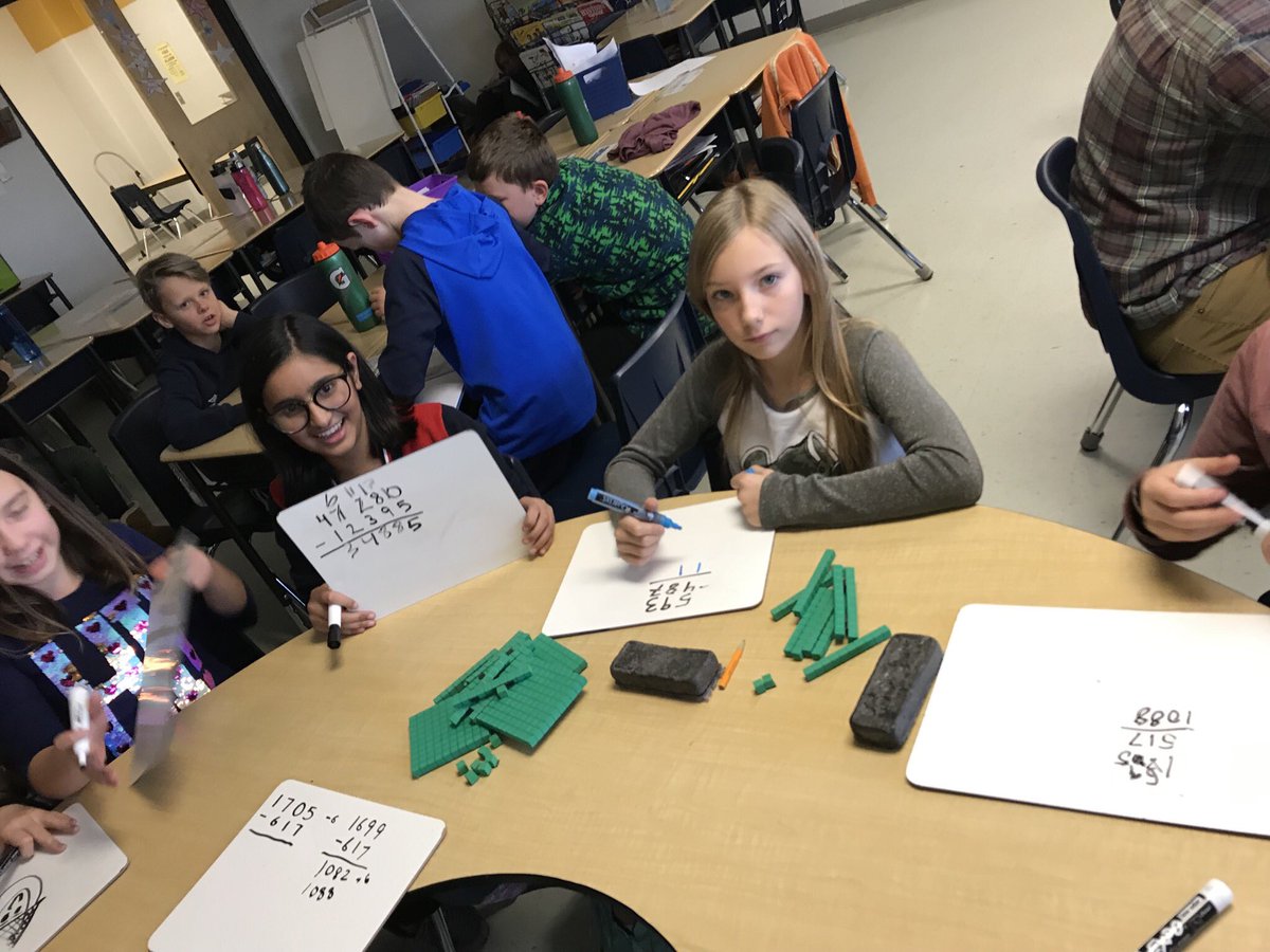 mrsbarton_LDSB's tweet photo. Great math centres today! #squarea #mathisfun https://t.co/fI2sU3zMG4