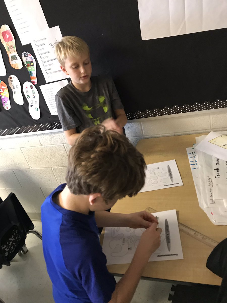 mrsbarton_LDSB's tweet photo. Great math centres today! #squarea #mathisfun https://t.co/fI2sU3zMG4