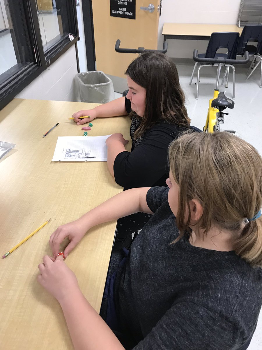 mrsbarton_LDSB's tweet photo. Great math centres today! #squarea #mathisfun https://t.co/fI2sU3zMG4