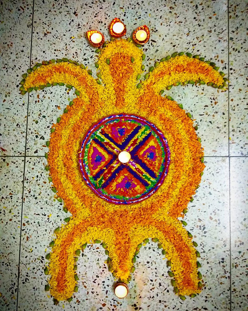 pavangaulkar14's tweet image. Diwali decorations at my home

#DiwaliContest
#PengEssentialsDiwaliContest
@Peng_Essentials 

Join
@witty_vishal 
@mysterioussu 
@prachimana 
@Sanjiv_34 
@Sagar14Naik 
@CAmbulkar