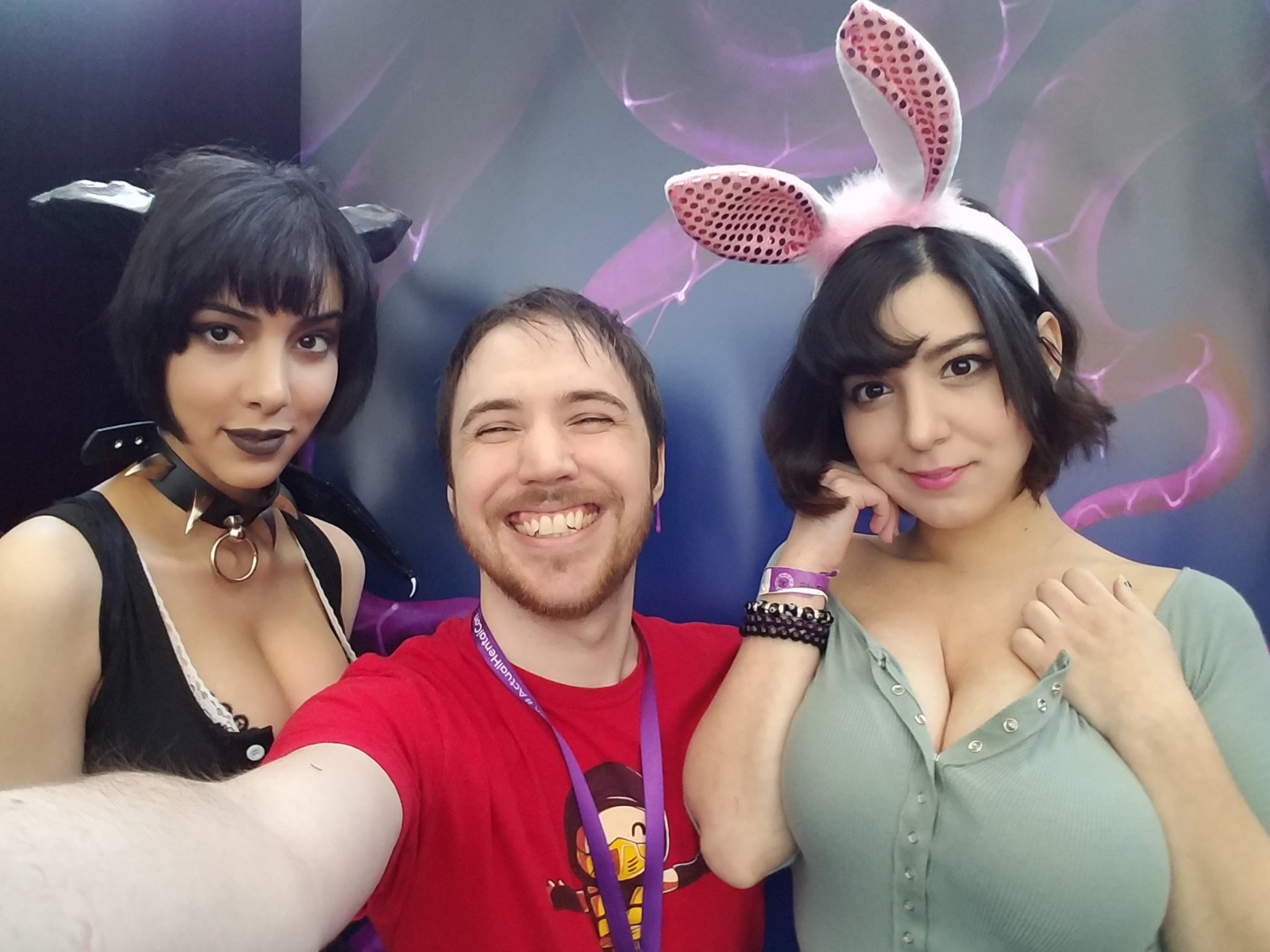Noble on X: Always fun meeting the lovely couple @BunnyAyu and @SSSuccubus  . They are an adorable lewd pair. Hope to hang more at a non busy con  schedule. Show em some