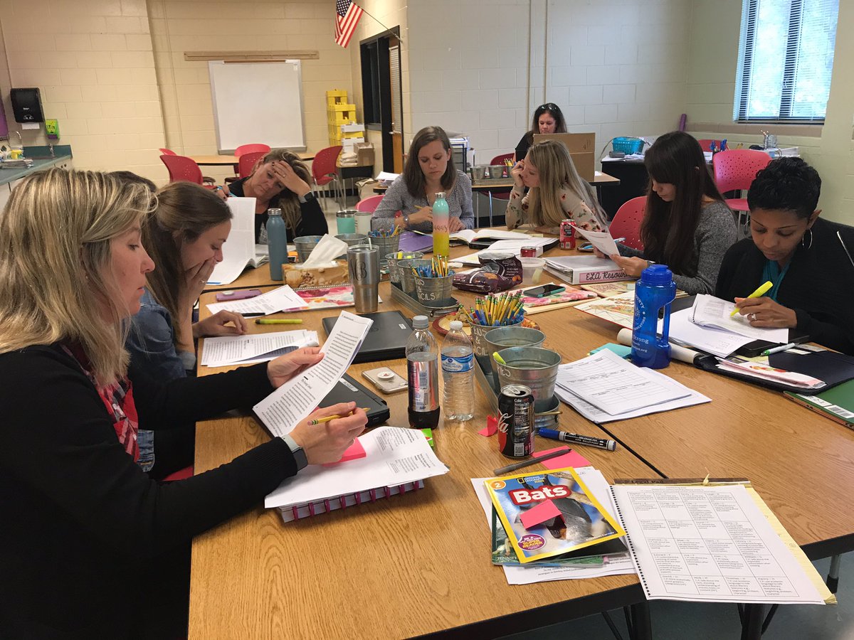 BucknerAimee's tweet photo. Professional reading and thinking around strategy groups in the reading workshop. @RNEprincipal #rnegreatthings https://t.co/Xf6IOGdxD4