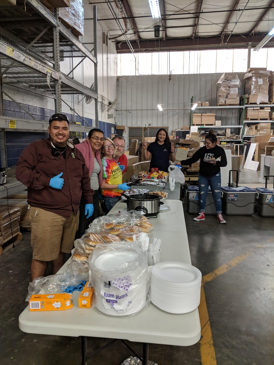 On Friday, we hosted an employee cookout for our team! Learn more about us at homestarna.com!

#HomestarNA #furniture #MadeinUSA #USA #home #homefurniture #furnituremanufacturing #employeeappreciation