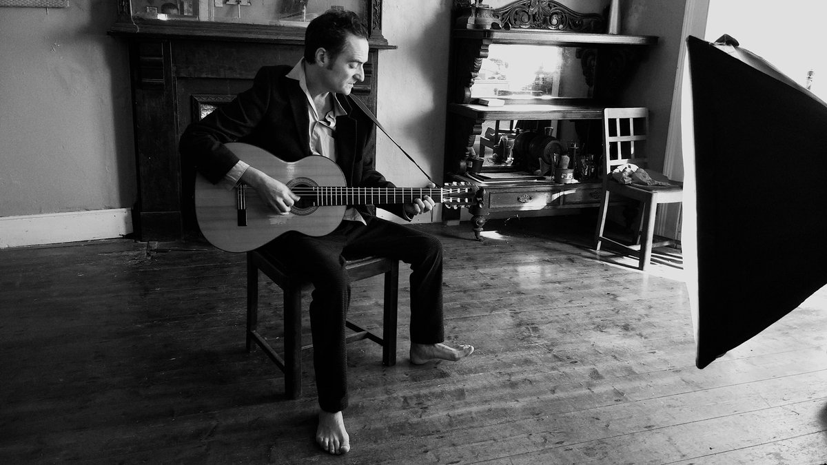 AndyFitzpatri12's tweet photo. Look forward to returning to the American Folk Art Museum @FolkArtMuseum this Friday November 9th at 5:30pm with @jgtillers and @hameerzawawi. Admission is free and the wine is complimentary! #andyfitzpatrick #americanfolkartmuseum #freemusicnyc https://t.co/IieotcNkhQ
