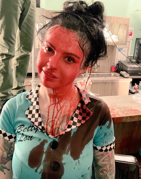 In my element #TheMidnightSnack https://t.co/lTYyZZ5EN7<a href="/tag/themidnightsnack"class="tags">#TheMidnightSnack</a>