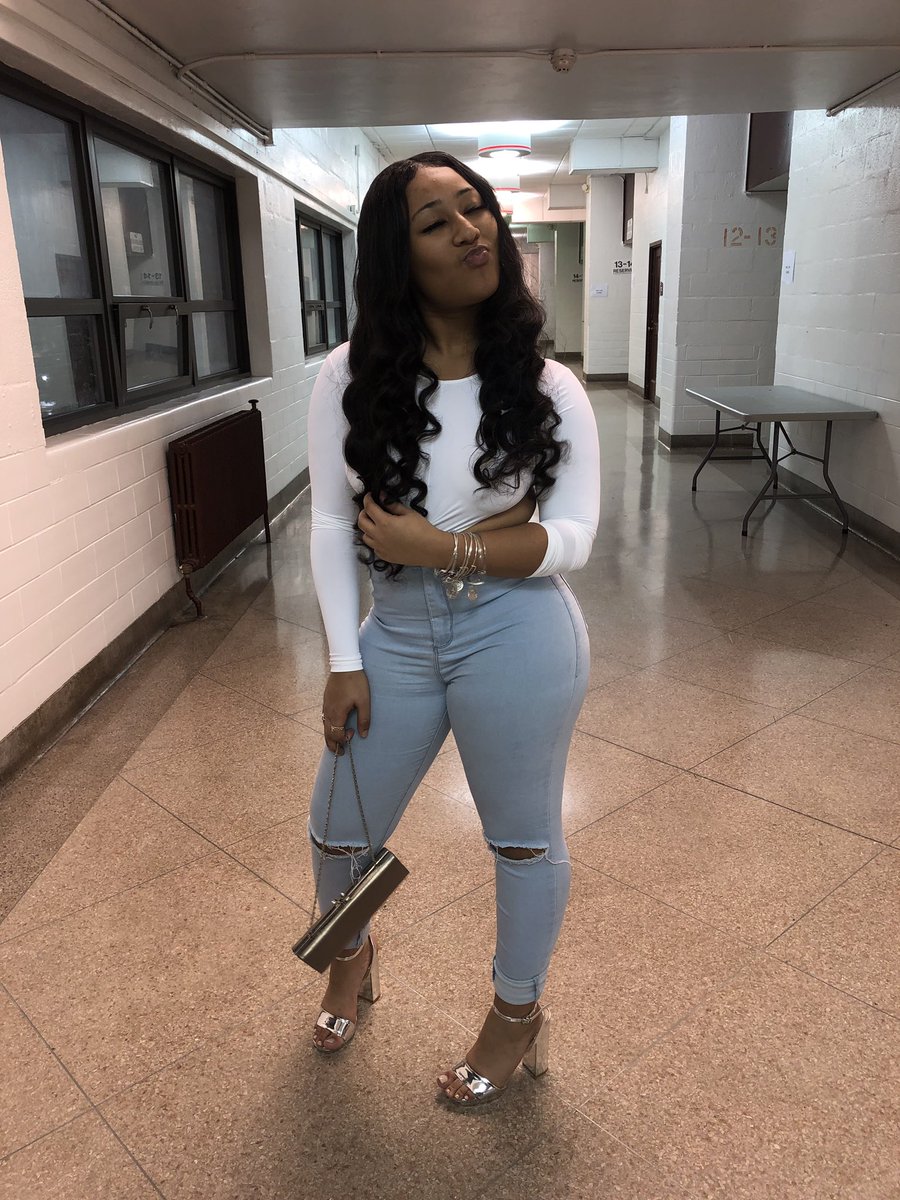 naze_xoxox's tweet photo. just wanna be ya favorite 🥰 https://t.co/1p6hik8LlL