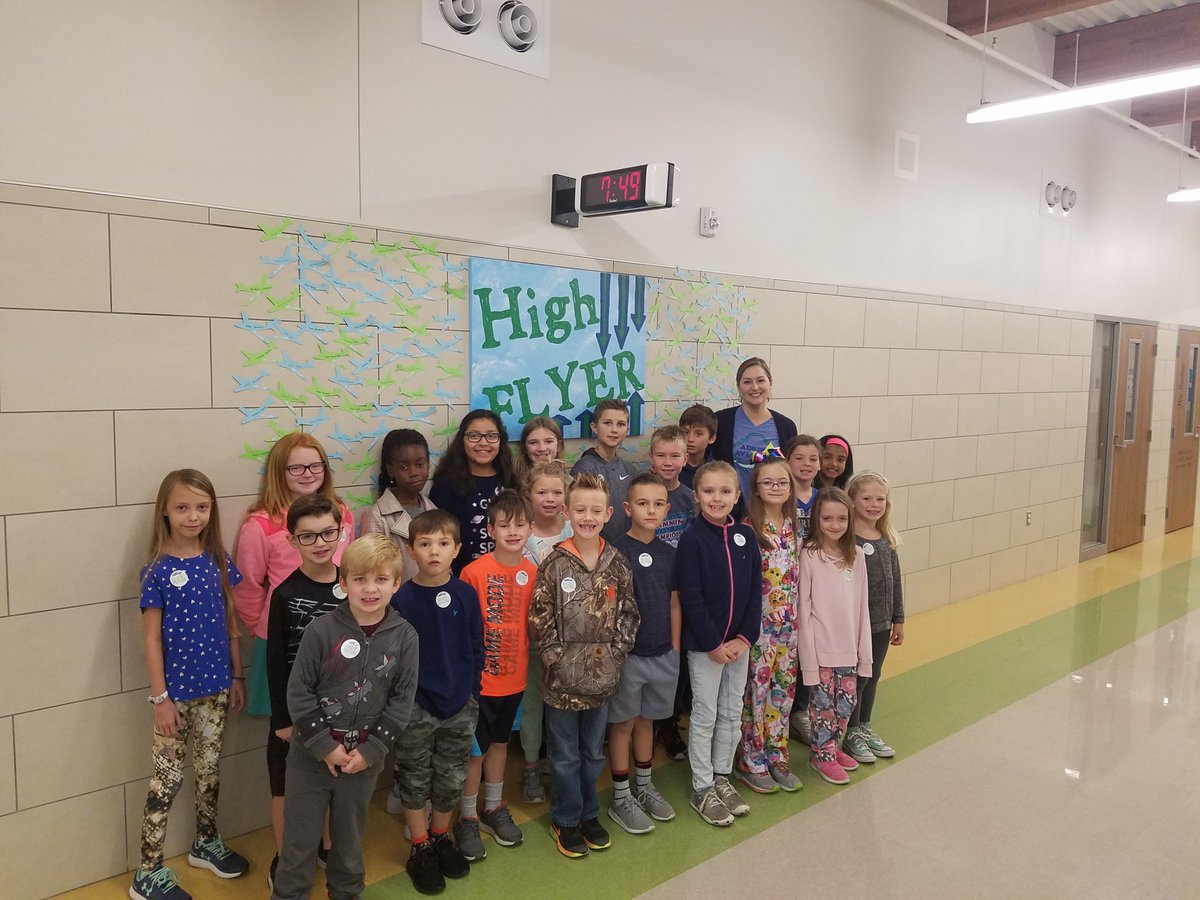 AdkinsLantana's tweet photo. Check out these High Flyers! They yielded to act responsibly in so many wonderful ways. #settojet #learnconnectserve βοΈπ https://t.co/zVVHPDI6ph