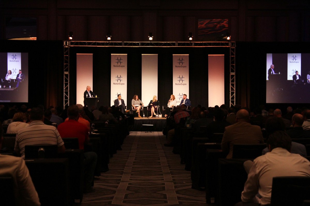AHPServicing_'s tweet photo. We had a great time at the #NoteExpo2018, where our President and CEO DeAnn O'Donovan was a panelist. https://t.co/FqM1J0y5VR