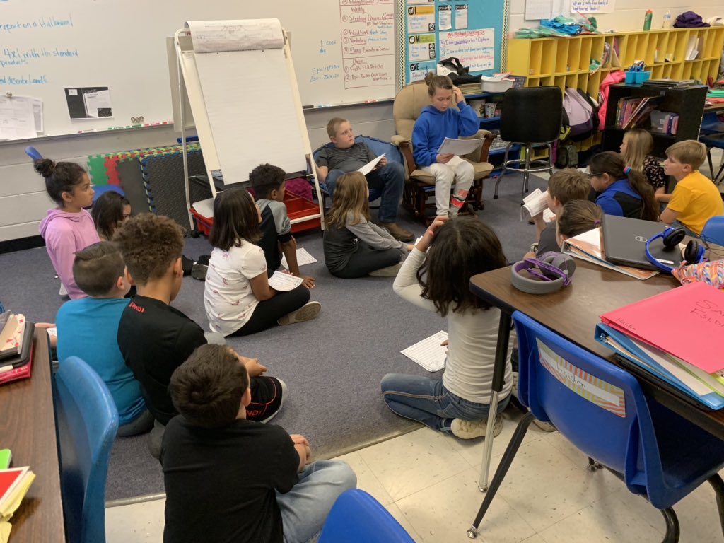 hmccloud88's tweet photo. Students enjoyed hearing each other’s published informational paragraphs on a fall or Halloween topic! They did such a fantastic job! #HESTigerFamily #thankfulforthesekiddos 💕 https://t.co/47An7v31tB
