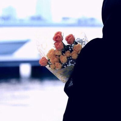 مل ـڪ ھ ہ ۅڪ ﻓ يے On Twitter أنا مع الدنيا من الحول لـ الحول ناسن تبكيني وناسن بكت لي يطري علي شطر لـ شاعر يقول كبير لكن الزمن ماعرف لي