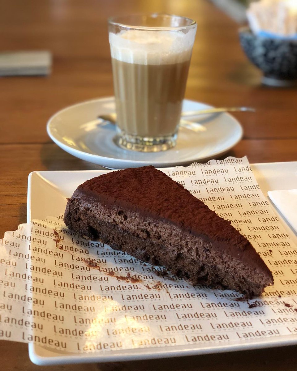 wanderlistmag tweet media