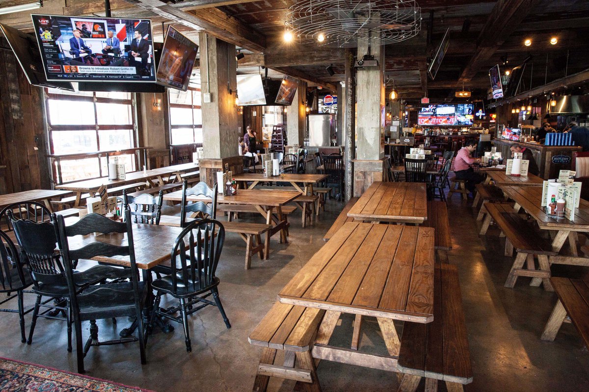 Have An Event Coming Up? HOQ Has Plenty of Space For Your Needs.  Book your private/corporate party with us! 

Visit HouseofQue.com For more info or contact Natalie Jones: njones@houseofque.com