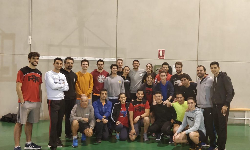 #ArbitrosAEBA | En la tarde de hoy <a href="/asansix/">Alberto Sánchez</a> ha estado trabajando en pista con árbitros de <a href="/SevillaFaB/">FAB Sevilla</a> . 
#Refereelife #LigaEndesa #Basketball