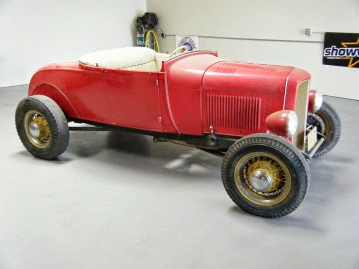 Customs_Classic's tweet image. Spalding bros Av8 Posting today is two photos of the Spalding bros Av8. The unusual V8 is a 1930s Riley SOHC V8 which used stock '34 ford V8 crank, rods, pistons. The SOHC engine in these photos was owned by Eugene Von Arx, who also owned a Riley OHV bit.ly/2xHonKE