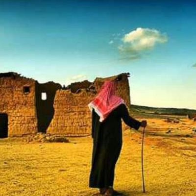 H__12_2's tweet image. نَحْنُ لا نعودالى الماضي لجماله،
بل لبشاعة الحاضر". !