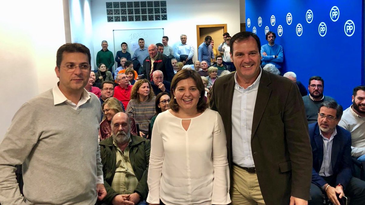 Gracias Isabel por tu confianza y tu apoyo para ser el candidato  a la alcaldía de mi ciudad . 
Ganas, trabajo y equipo para afrontar esta responsabilidad no me van a faltar y más viendo hoy nuestra sede local hoy llena hasta la bandera🇪🇸
