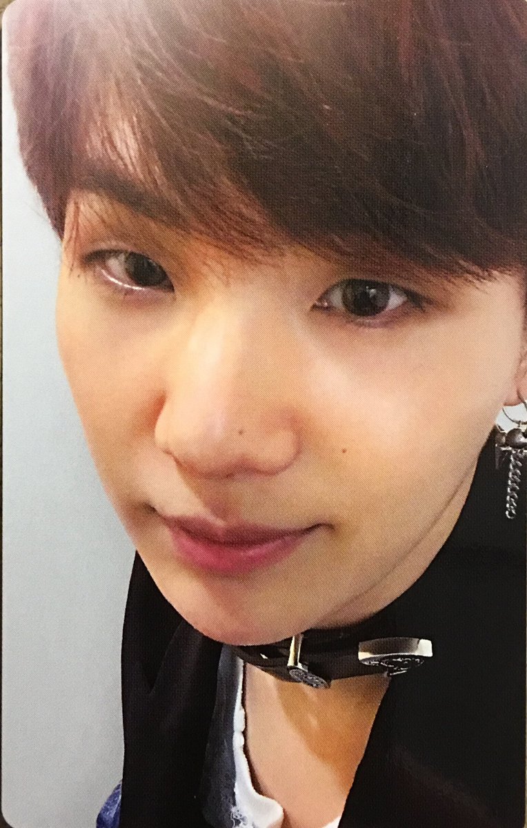 ARMYVN_twt's tweet photo. 181106 - [#PHOTO] @BTS_twt “Airplane pt2 / Fake Love - FC Edition Limited (Ver.Japan)” - #SUGA 

©takejun20522_
#BTS #MAMAVOTE
🌸[#P] https://t.co/24mplOZ5EI