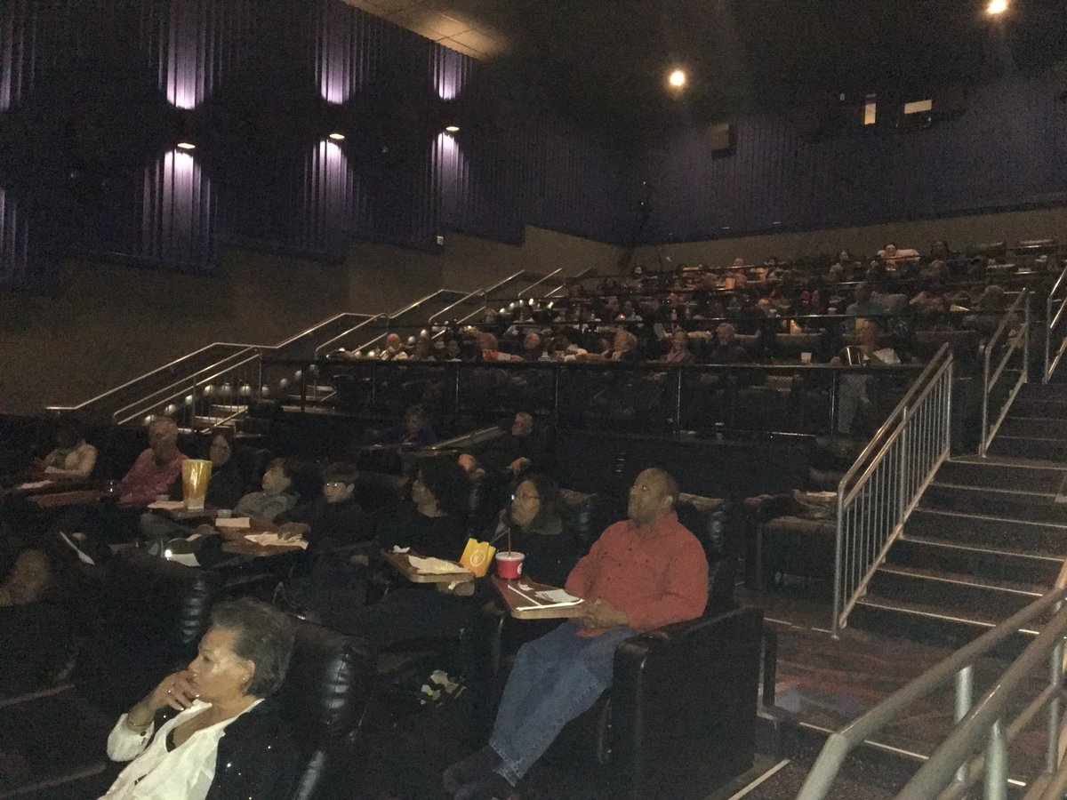 mrsoulthemovie's tweet image. This is what black community looks like. 🖤🙏🏾✊🏾SHOUTS+THX to the @DenverLinks Chapter @linksinc for coming out to support @mrsoulthemovie Pre-screening meet-n-greet in #downtowndenver cocktails+talkback w/ @mhaizlip to discuss the film+how we can continue to support it #diff2018