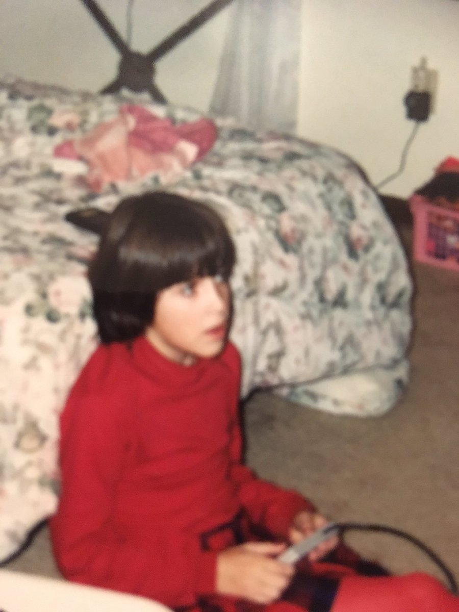 Nicole9volt's tweet photo. So..this is this my favorite photo of me.. not for any narcissistic reasons (I'm 7) but because I didn't know the photo was being taken.
I just love how much it brings out my love for video games.
They've always been apart of my life, and been a background role in important times https://t.co/syA1OAdQPm