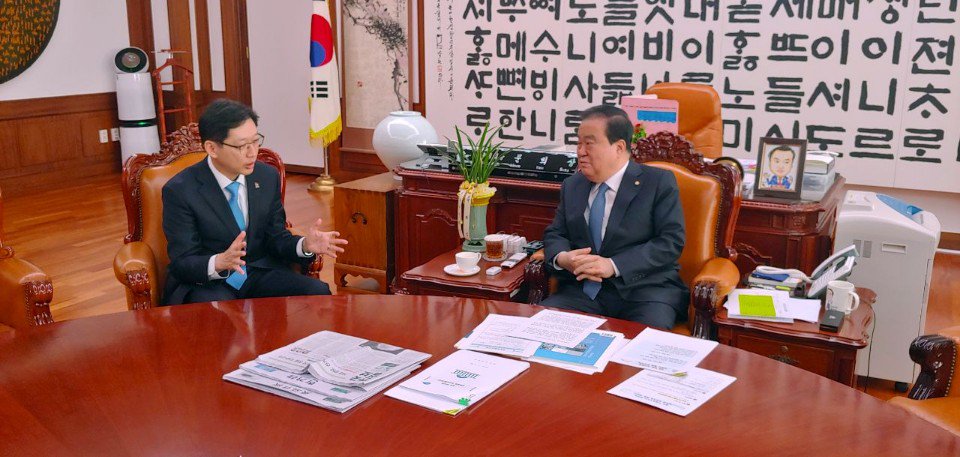 김경수와 함께! tweet media