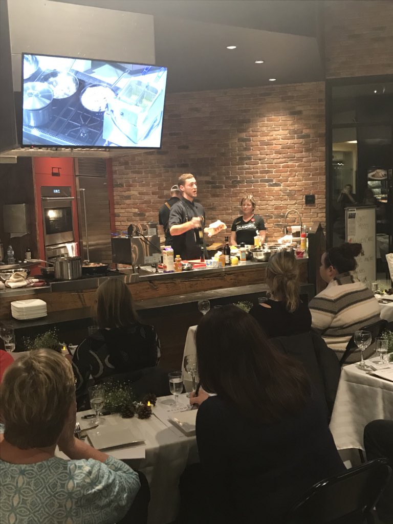 KingColeDucks's tweet photo. @thetremontcafe Chef Mike giving an eggucation about Duck eggs, Duck fat and Duck liver #trytheduck https://t.co/Nivj8ysTOs