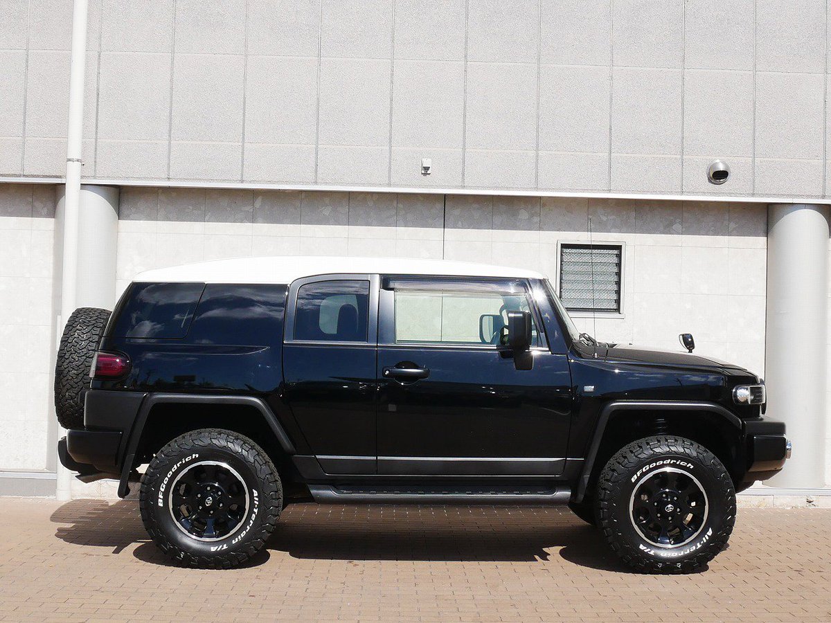 ランクル専門店flexdream仙台東 در توییتر H25 トヨタ Fjクルーザー 今はもう生産されていないfjクルーザーですが 今でも人気 ２インチのリフトアップ Bfグッドリッチと17インチ専用ホイールでワイルドに 撥水性のいいシート キズや汚れが付きにくい内張や