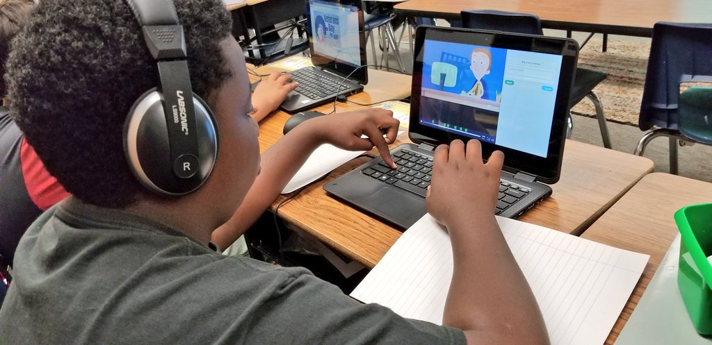 ericphangrath's tweet image. Ss used @edpuzzle this afternoon to watch a video and answer questions in the video that I asked. Ss typed or selected their responses, and were able to get immediate feedback on how they did. #TechAsATool #Easterbyisawesome #LoveMyJob #SpED